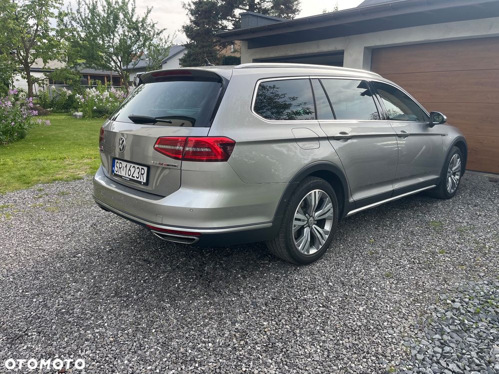 Volkswagen Passat 2.0 TDI SCR DSG Business - 4