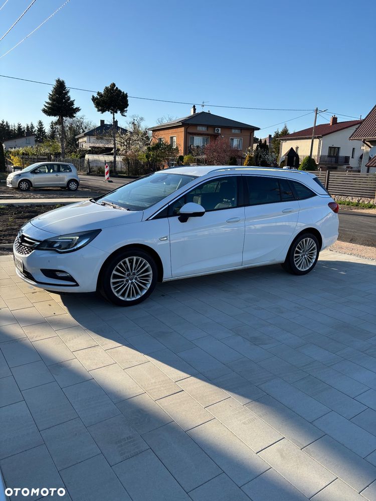 Opel Astra 1.6 CDTI Dynamic S&S - 1