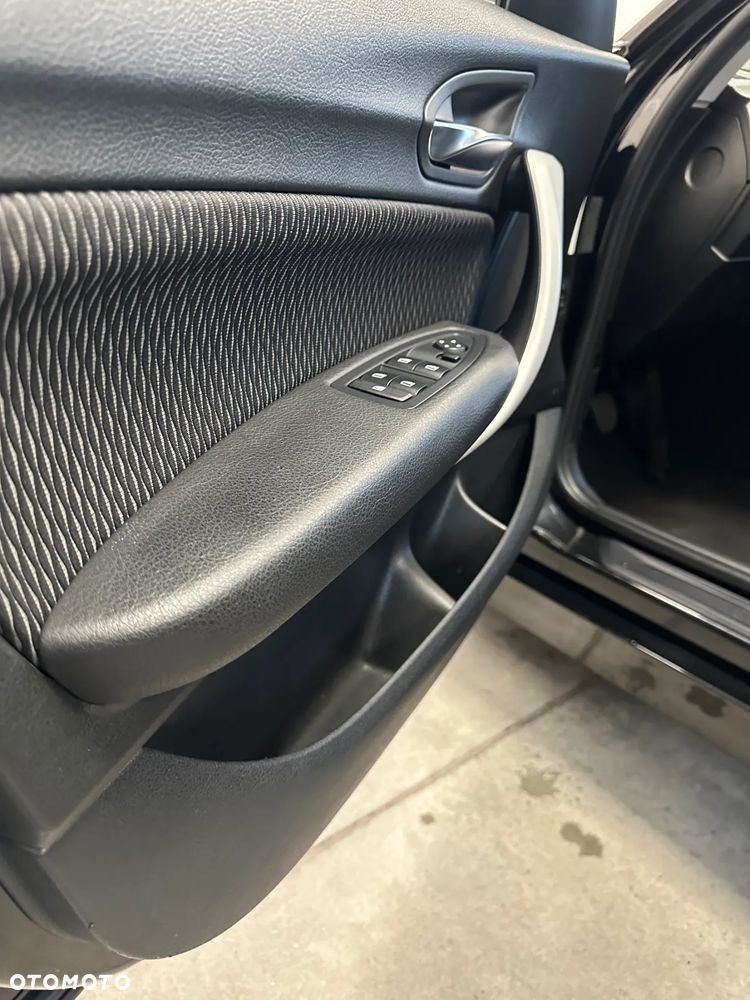BMW Seria 1 116d - 17