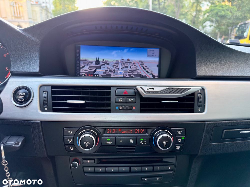 BMW Seria 3 320d - 17