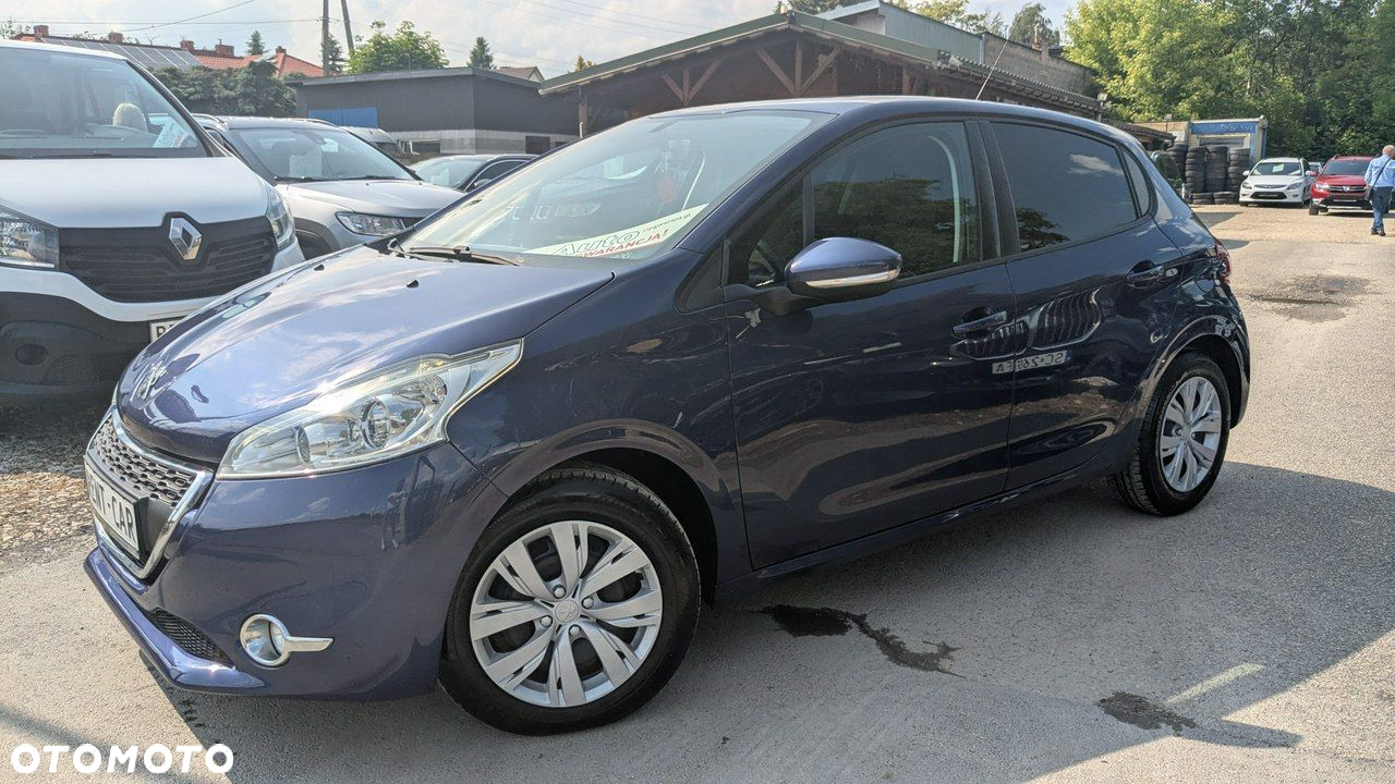 Peugeot 208 - 2