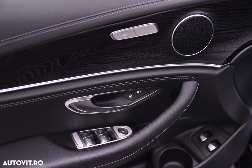 Mercedes-Benz E 300 9G-TRONIC AMG Line - 13