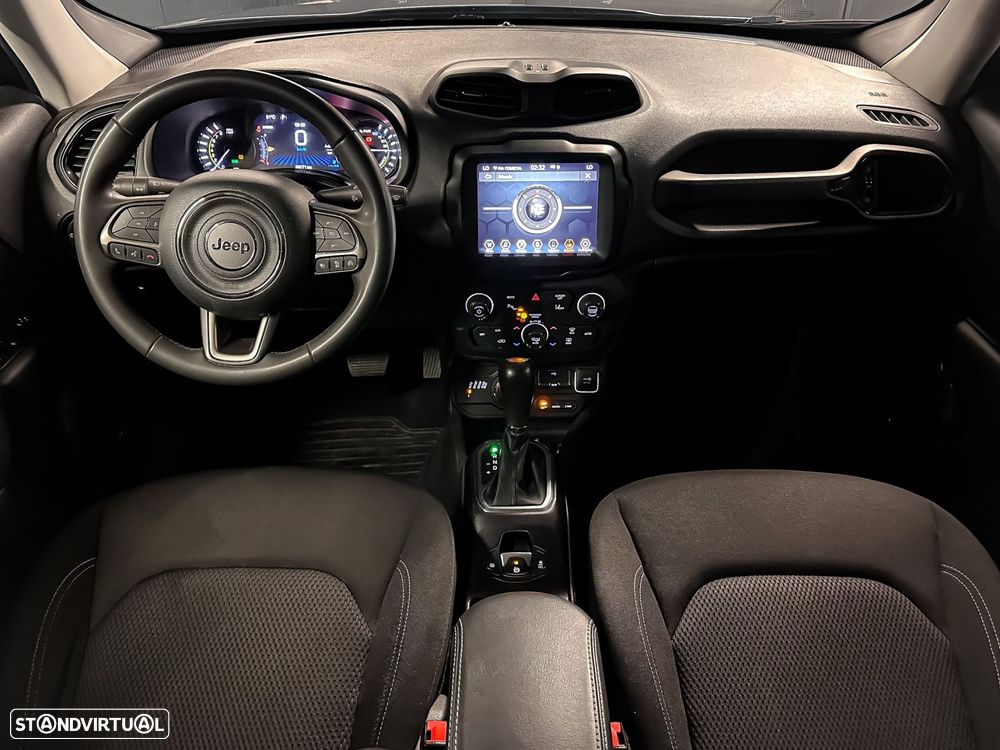 Jeep Renegade - 11