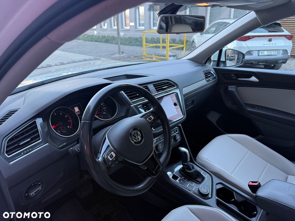 Volkswagen Tiguan Allspace 2.0 TSI 4Mot Highline DSG - 10