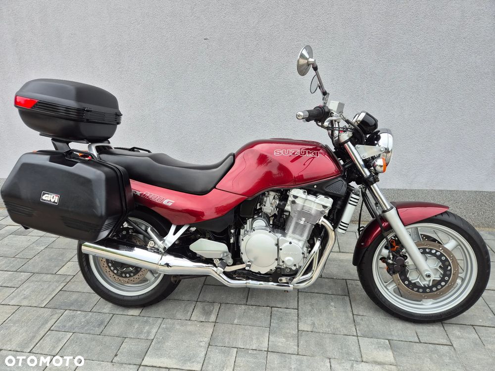Suzuki GSX - 3
