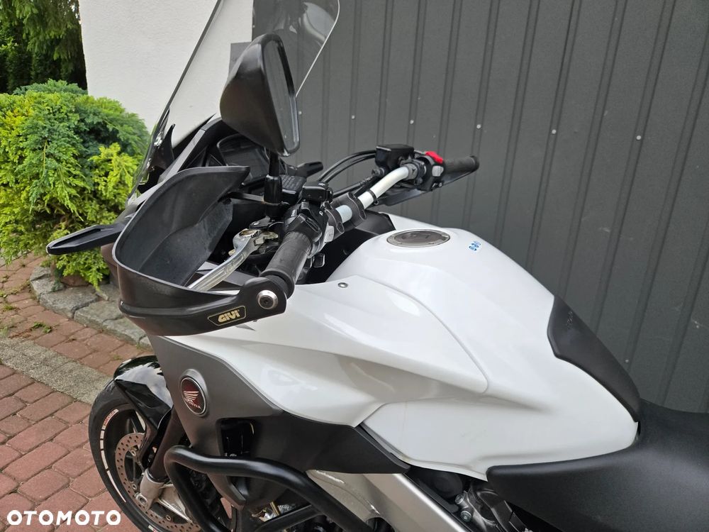 Honda VFR - 18