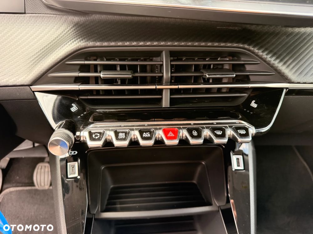 Peugeot 2008 1.2T Style S&S - 22