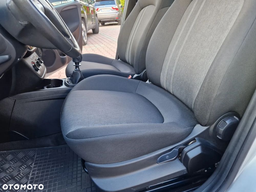 Fiat Punto ver-1-2-easy-eu6 - 21