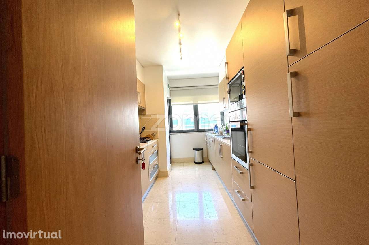 Apartamento T2 mobilado, com varanda, na Venteira, Amadora. - Grande imagem: 4/29