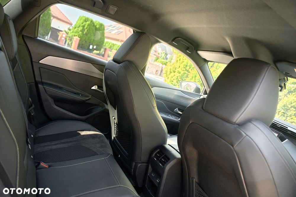 Peugeot 308 1.2 PureTech GT S&S EAT8 - 29