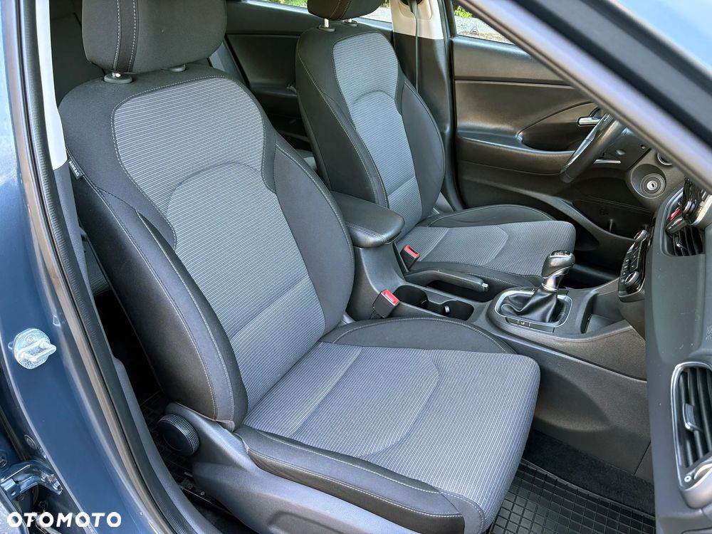 Hyundai i30 1.5 DPI Modern - 13