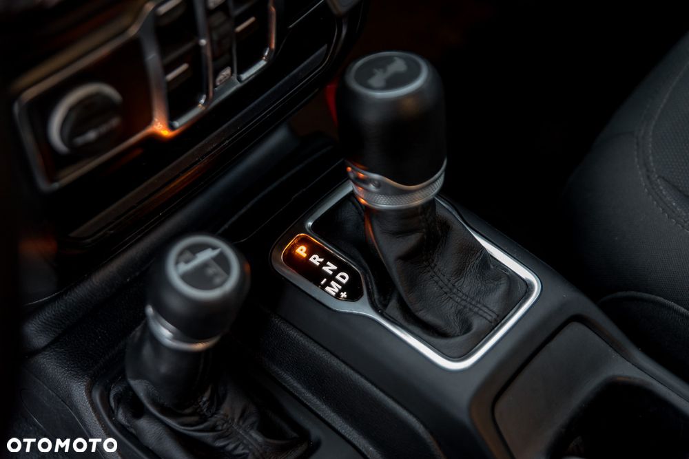Jeep Wrangler 2.0 T-GDI AWD Automatik Sport - 25
