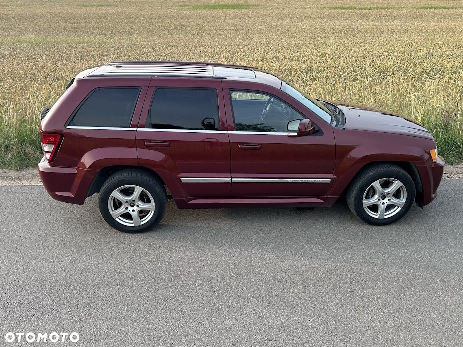 Jeep Grand Cherokee - 19