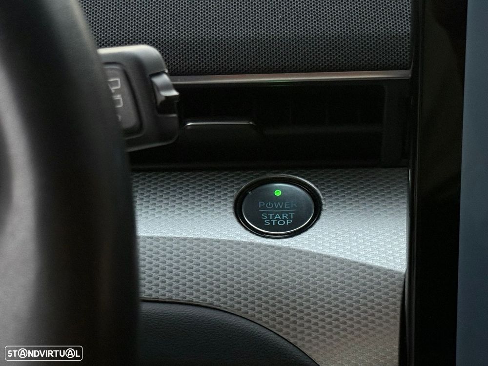 Ford Mustang Mach-E 75.7 kWh Premium AWD - 16