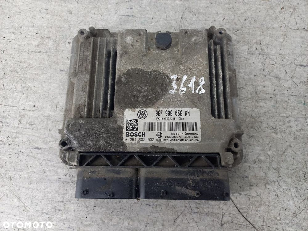 KOMPUTER, STEROWNIK SKODA OCTAVIA II 06F906056AH  0261S02032 BOSCH 2.0 - 1