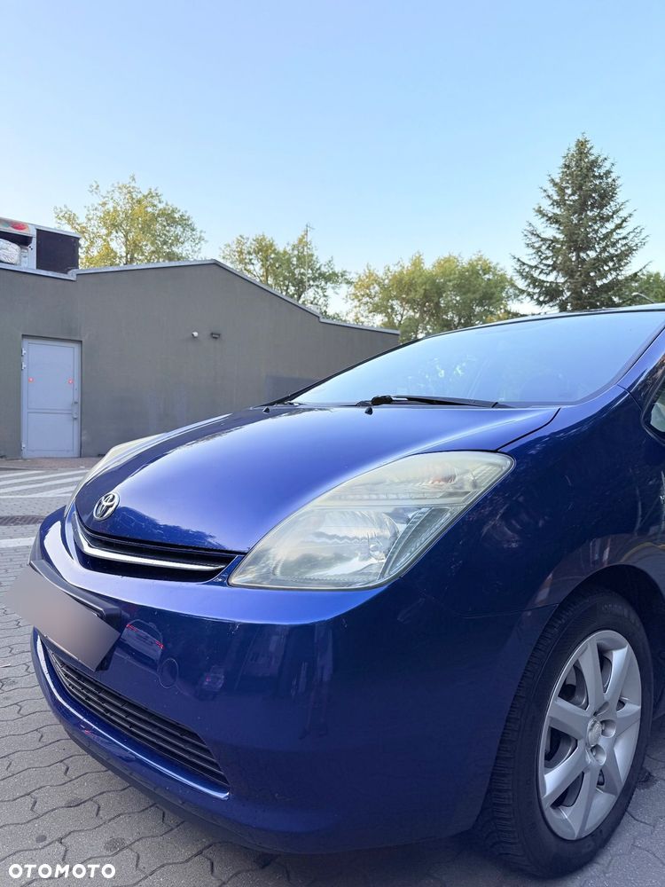 Toyota Prius - 10