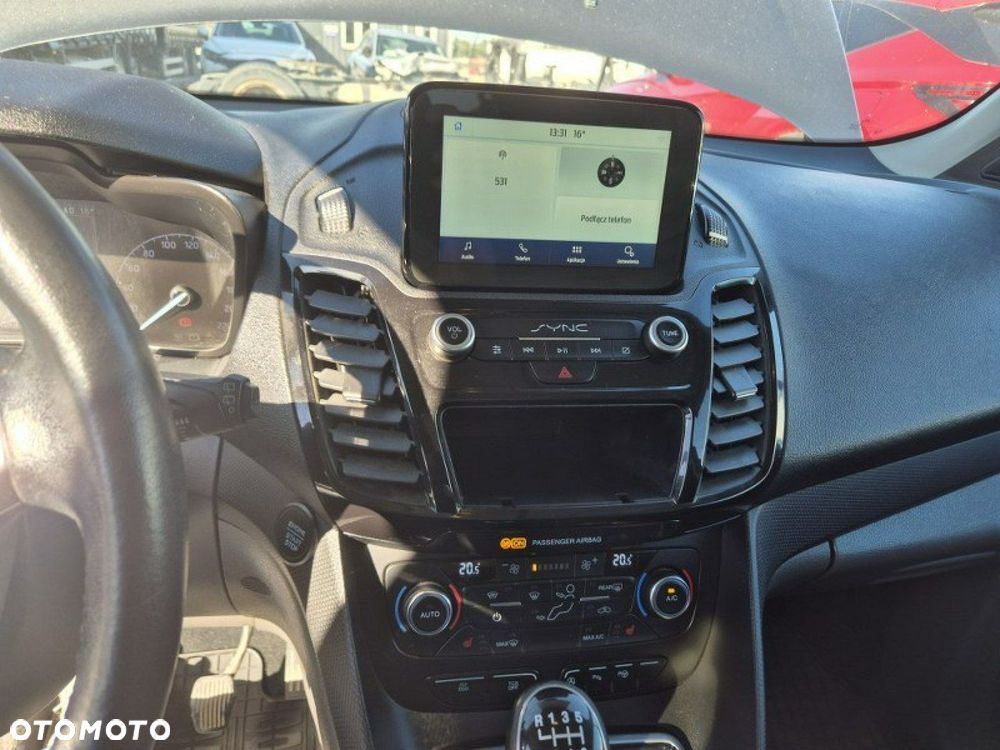 Ford Tourneo Connect Grand - 15