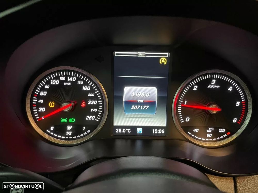 Mercedes-Benz C 180 d Station Exclusive - 11