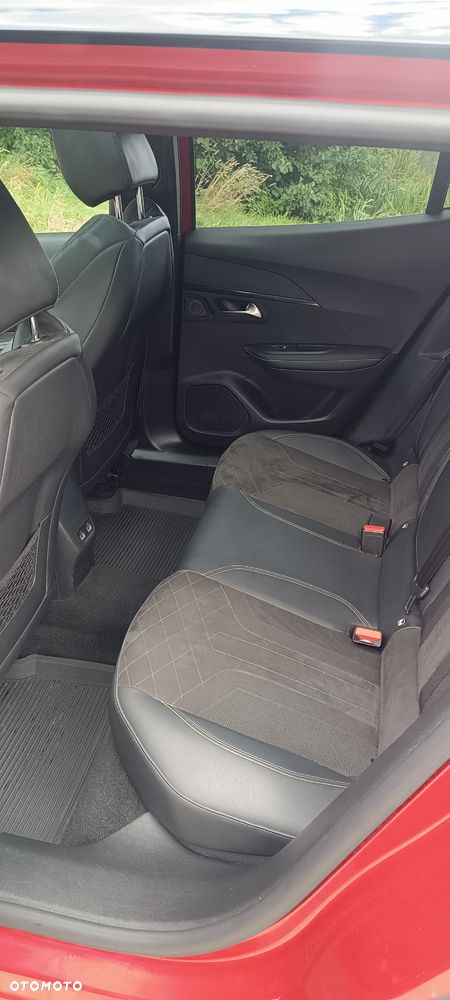 Peugeot 2008 - 8