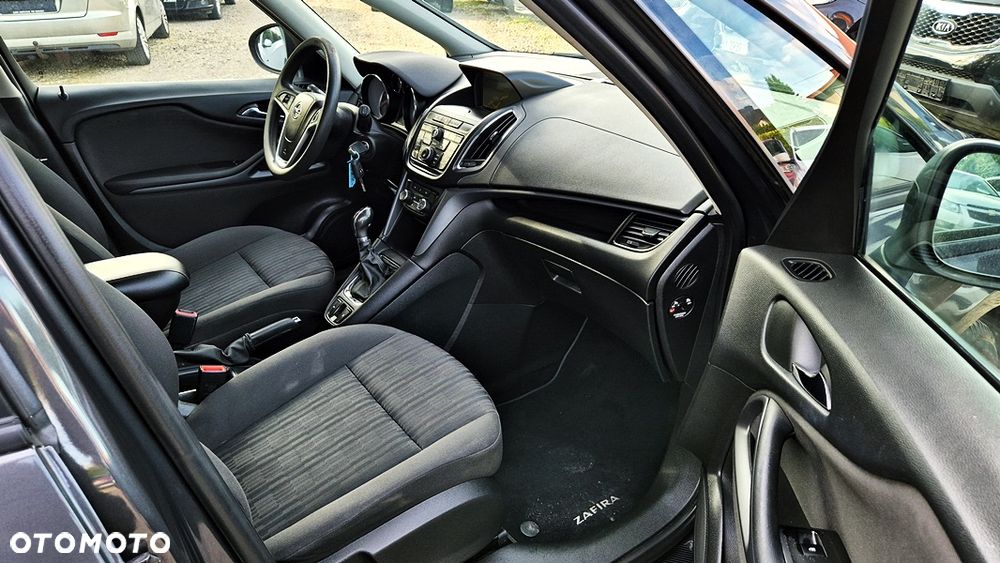 Opel Zafira Tourer 1.4 Turbo Business Edition - 35
