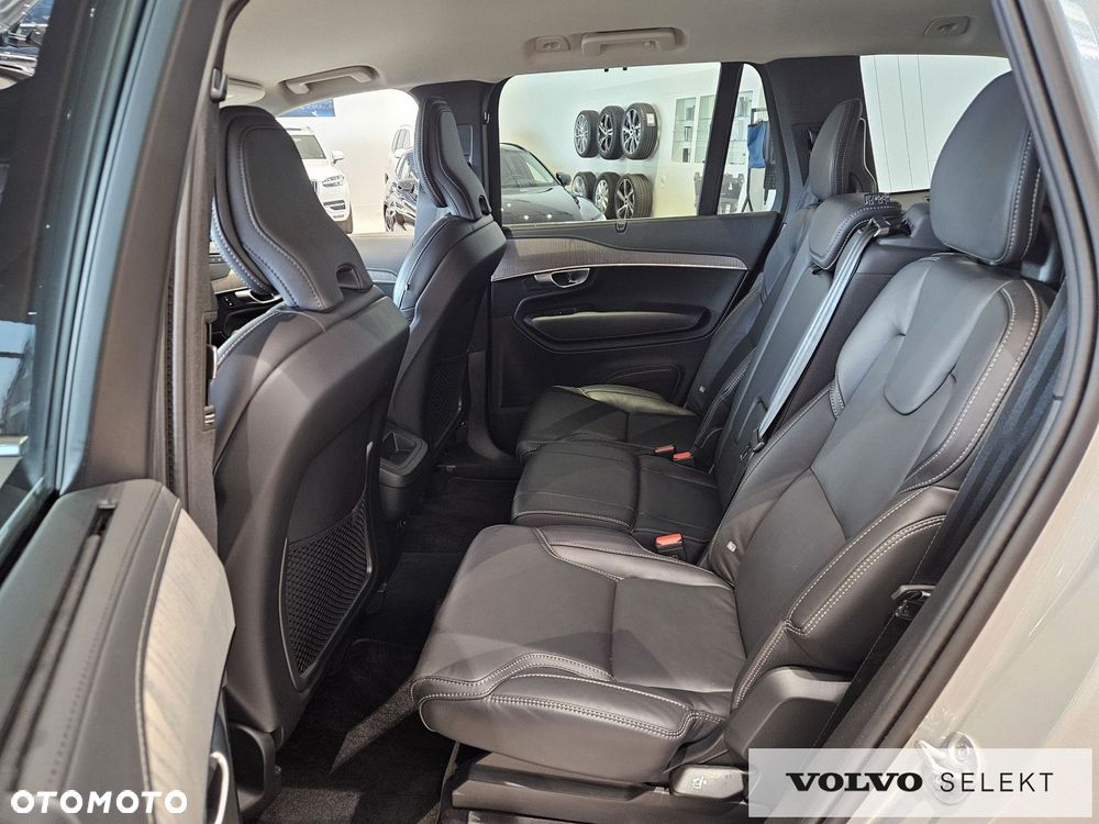 Volvo XC 90 - 21