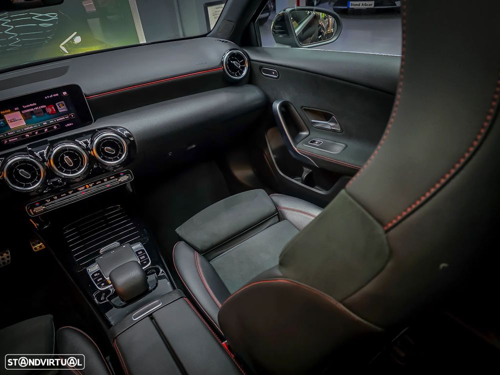 Mercedes-Benz A 180 d 7G-DCT AMG Line - 33