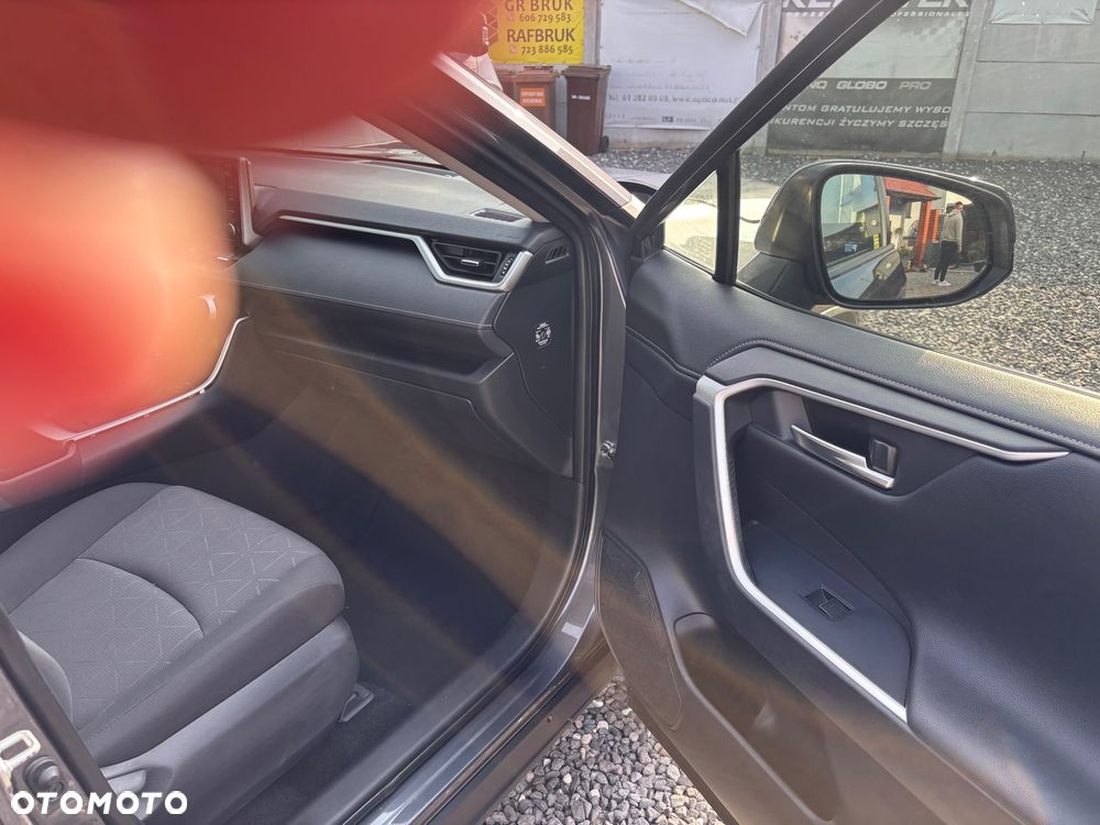 Toyota RAV4 - 18