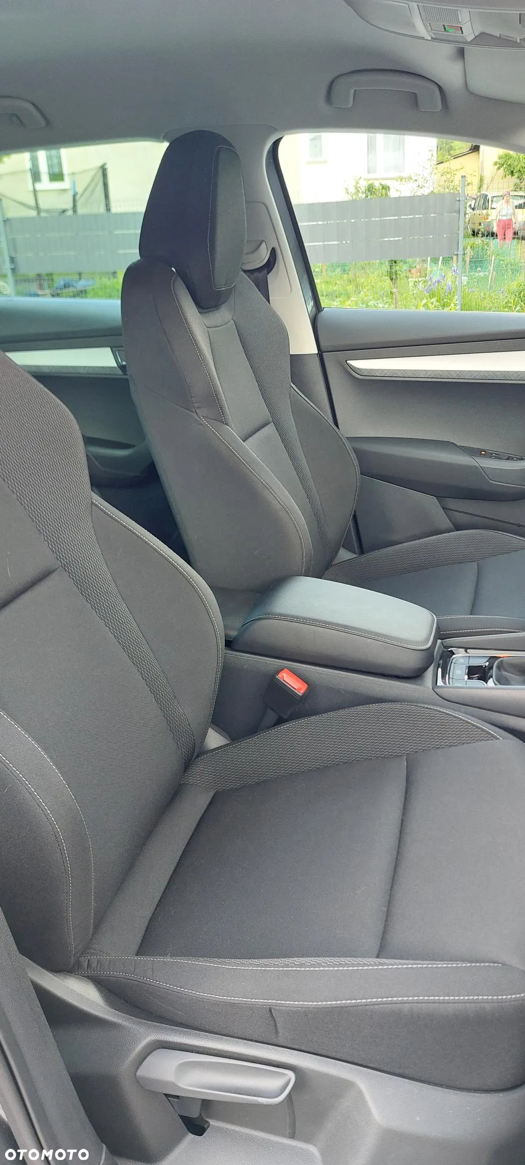 Skoda Karoq 1.5 TSI ACT 4x2 Ambition - 12