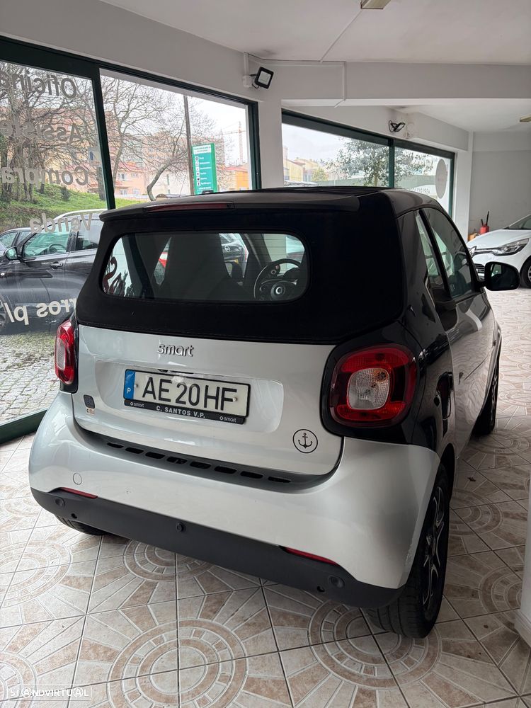 Smart Fortwo Cabrio EQ passion edition nightsky - 2