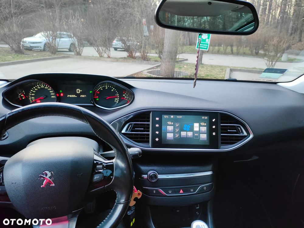 Peugeot 308 BlueHDi 120 Stop & Start Allure - 14