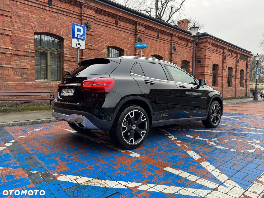 Mercedes-Benz GLA 250 7G-DCT UrbanStyle Edition - 9