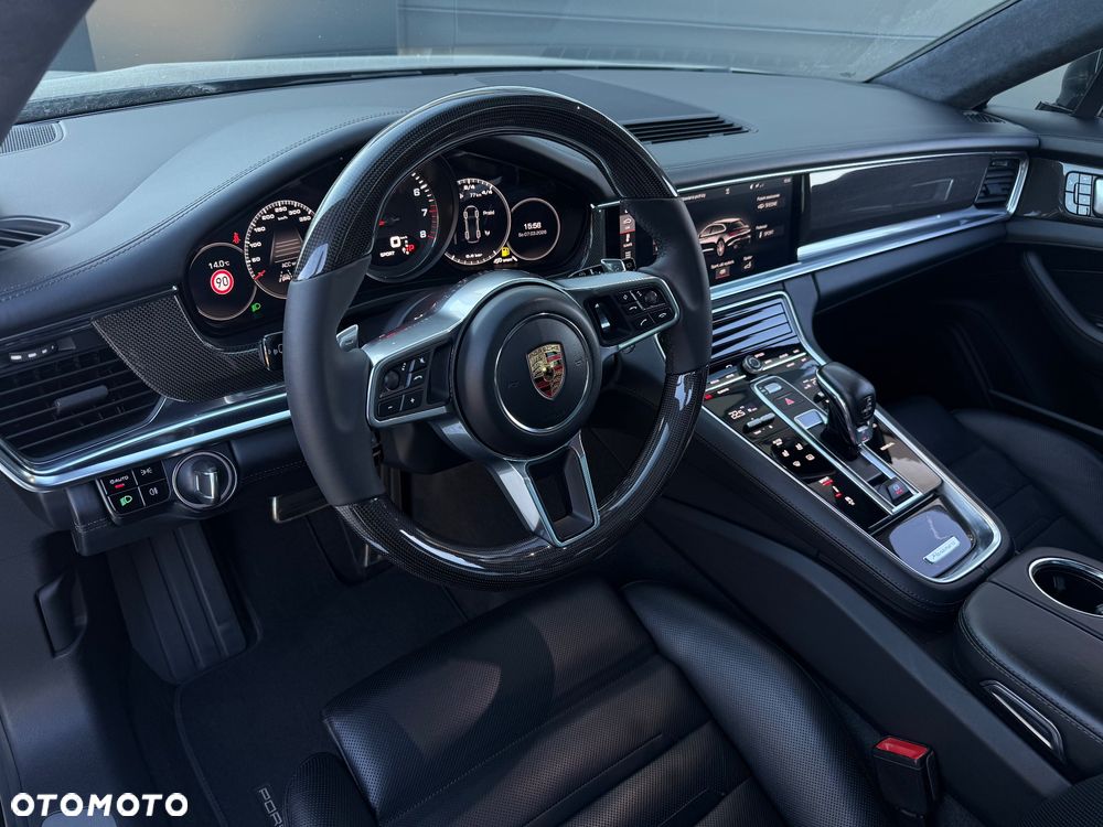 Porsche Panamera Turbo - 37