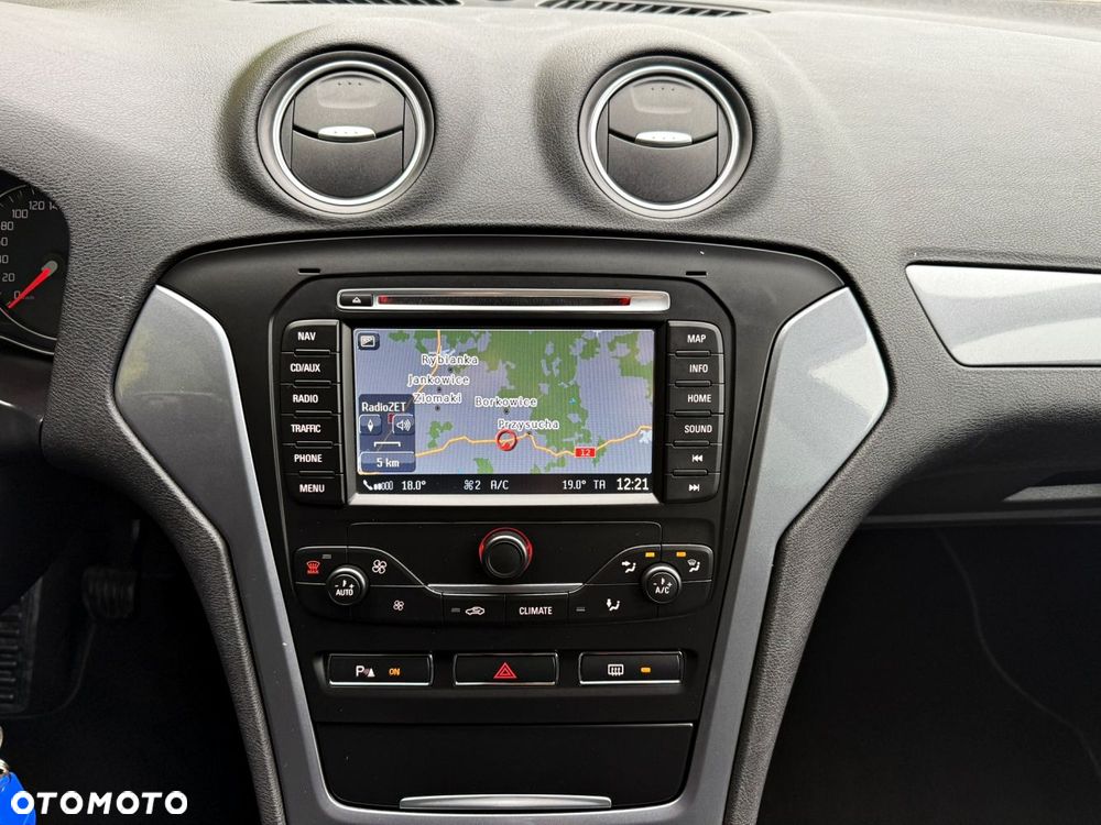 Ford Mondeo - 29