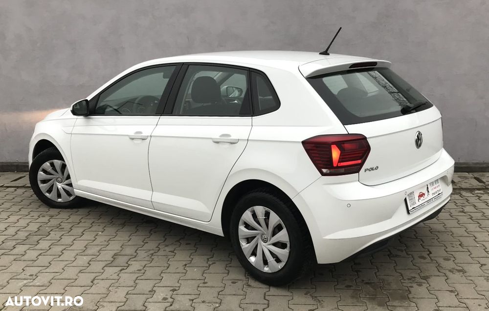 Volkswagen Polo 1.6 TDI Comfortline - 4