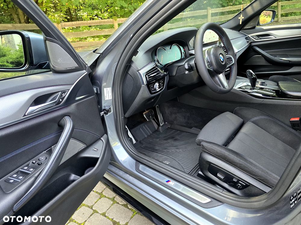 BMW Seria 5 530d M Sport sport - 27