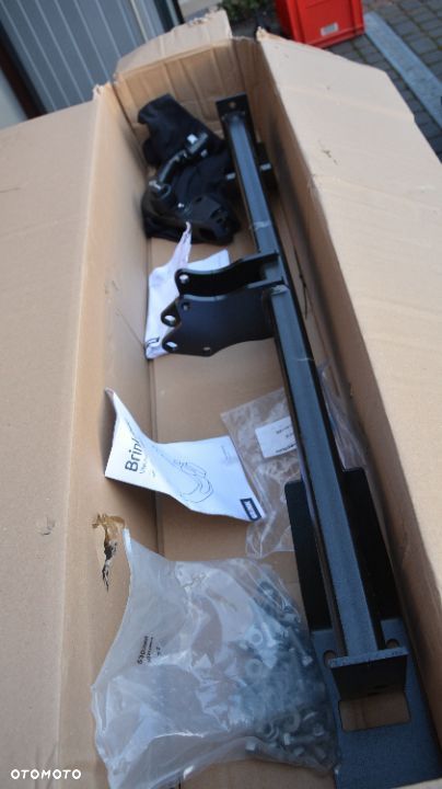 Mercedes E-Class 2009 -   - Hak Brink NOWY Wypinany zamykany na klucz NOWY - 1