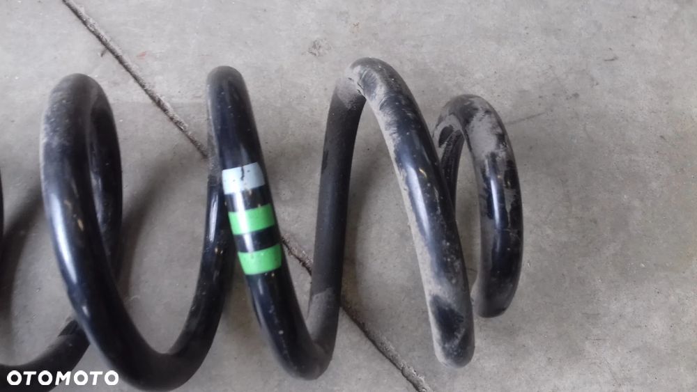 sprężayna zawieszenia przód A6 C6 3.2 FSI AUK - 2