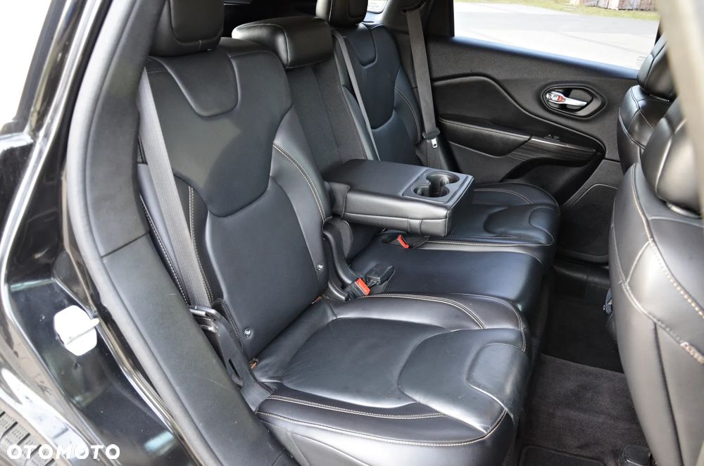 Jeep Cherokee 2.0 MJD Active Drive I Limited - 34