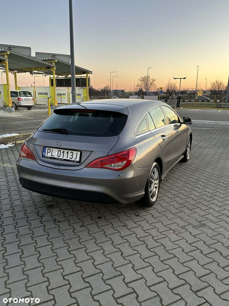 Mercedes-Benz CLA 180 7G-DCT UrbanStyle Edition - 6