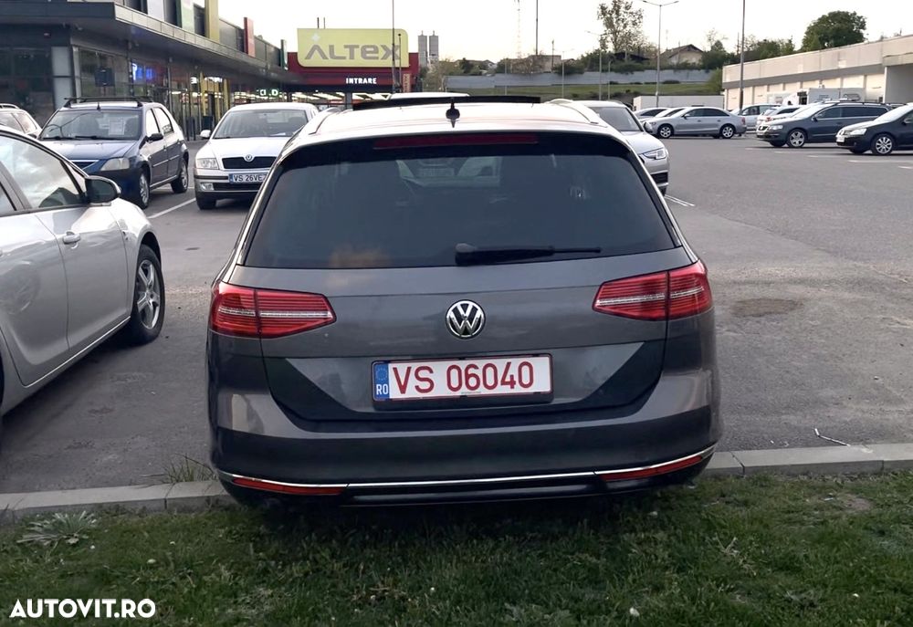 Volkswagen Passat 2.0 TDI SCR 4Motion DSG Highline - 29