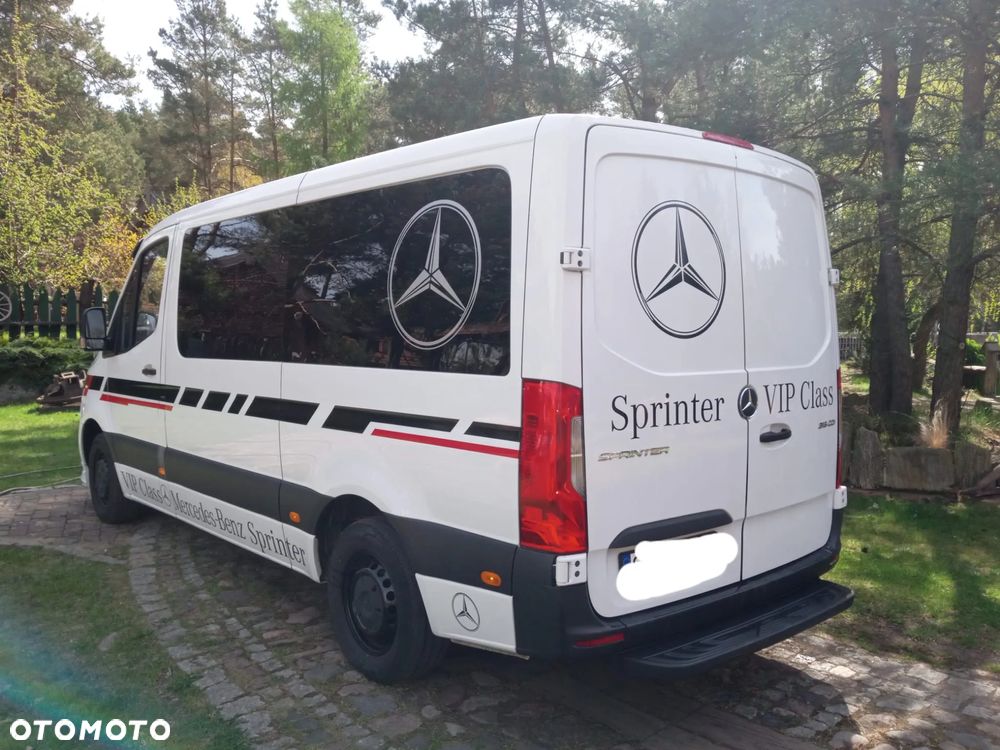Mercedes-Benz Sprinter 907.221 - 7