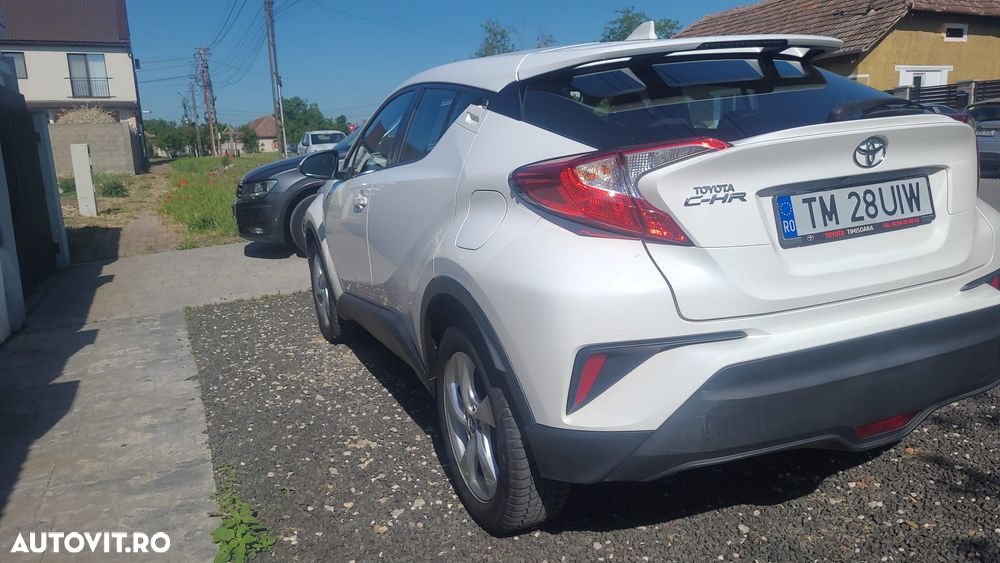 Toyota C-HR - 6