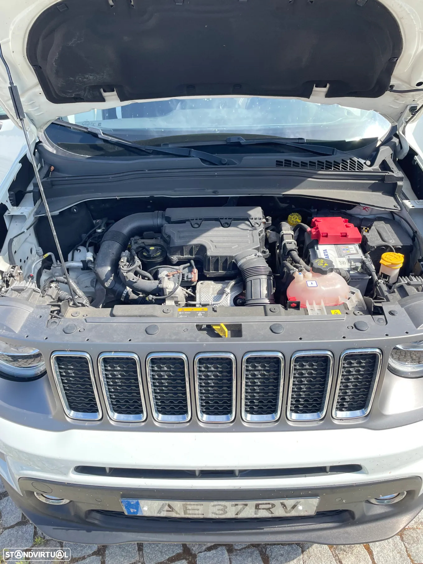Jeep Renegade 1.0 T Limited - 26