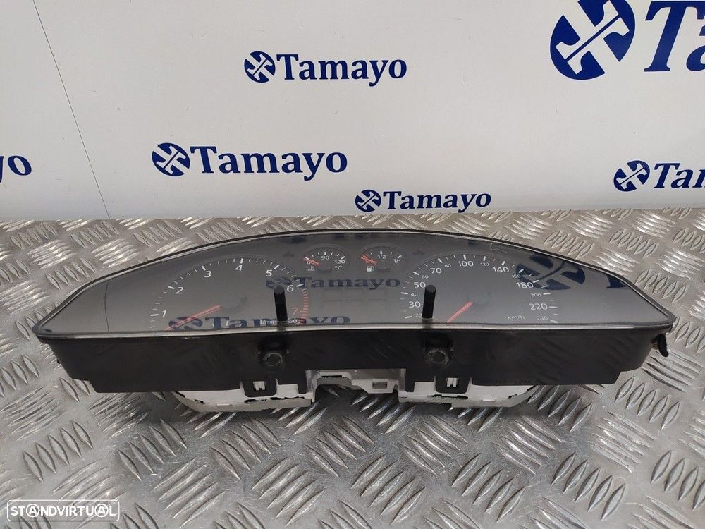 QUADRANTE AUDI A4 1999 - 4