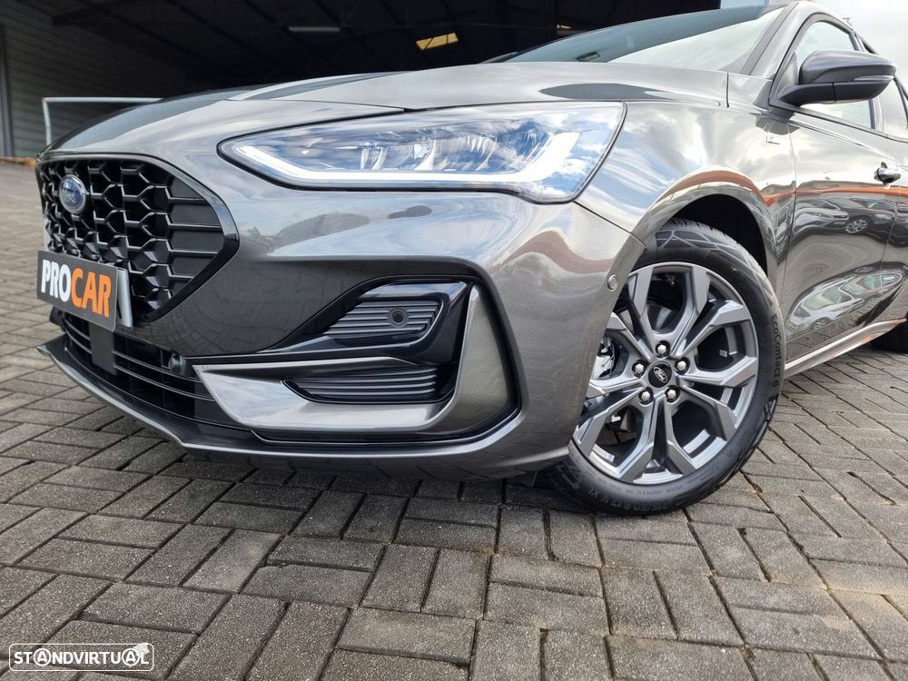 Ford Focus 1.0 EcoBoost MHEV ST-Line - 26