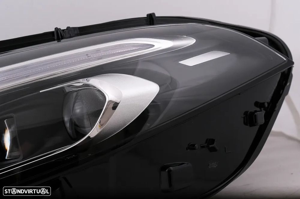 Faróis Mercedes A W177 V177 (2018 a 2022) - 17