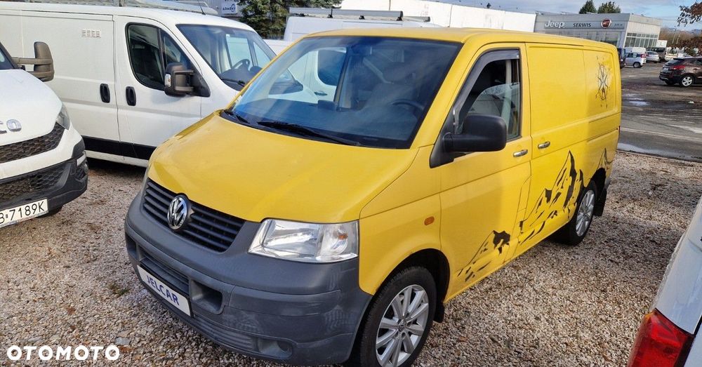 Volkswagen Transporter - 1