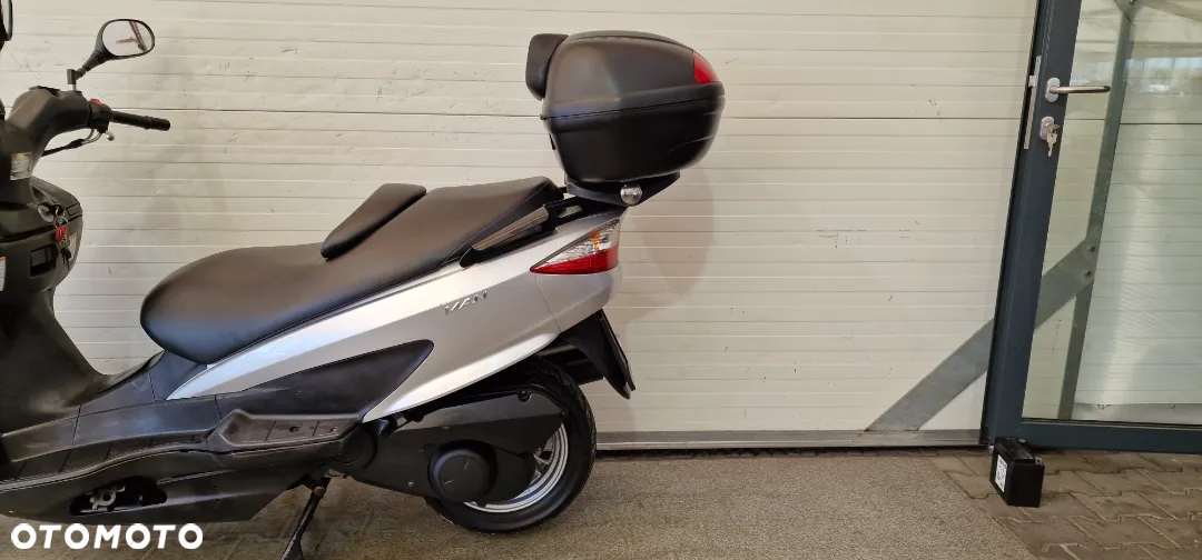 Suzuki Burgman - 7