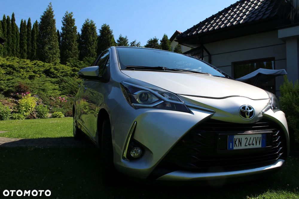 Toyota Yaris 1.0 VVT-i Comfort mit Design-Paket - 28