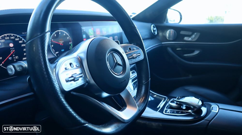 Mercedes-Benz E 300 de AMG Line - 25